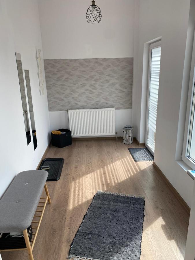 Ferienwohnung Fressh House Sincraieni Exterior foto